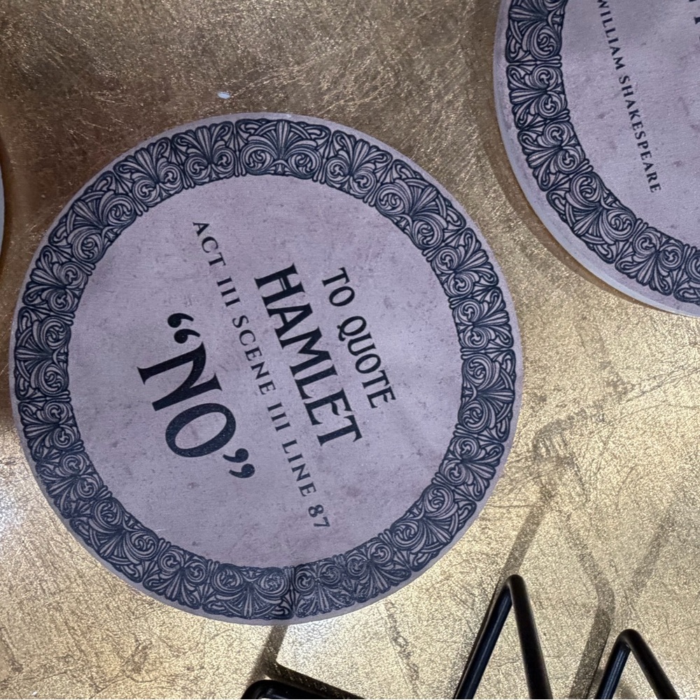 Decorative Coaster Set with Holder with Shakespeare quotes - Picture 6 of 8